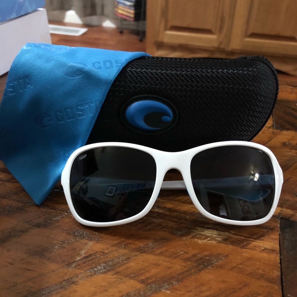Costa Kare 580P sunglasses